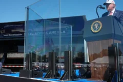 #Mundo:Trump amenaza con excluir productos canadienses de compras públicas de EEUU si no hay “reciprocidad plena” #FVDigital