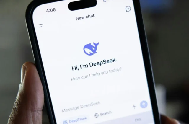 #Mundo:Un ingeniero de la china DeepSeek alerta contra la concentración de la IA avanzada en EEUU #FVDigital
