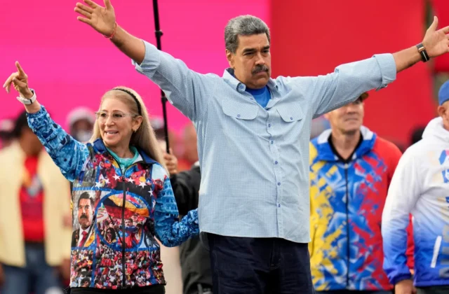 #Mundo:El juez fija una vista para tratar la petición de arresto domiciliario de Cilia Flores, esposa de Nicolás Maduro #FVDigital