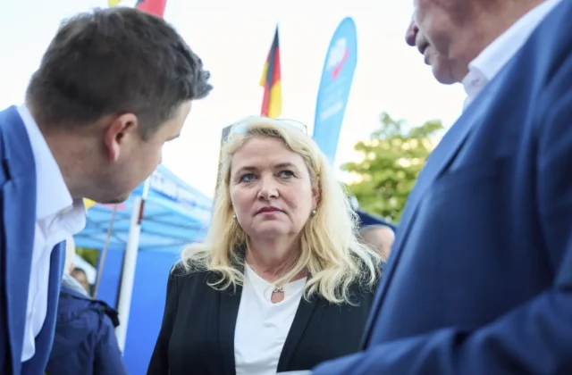 #Mundo:Hallan material nazi al registrar la casa de un colaborador de la candidata de la ultraderecha en Berlín #FVDigital