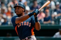 ¡Festival dominicano de jonrones! Díaz, García Jr., Peña, Devers, Hernández y Cruz la sacan del parque en MLB