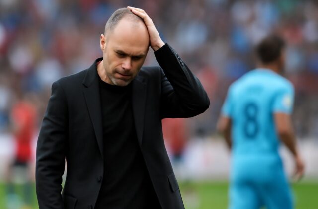 Iniesta debuta en el Gulf United con derrota