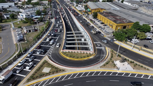 Imágenes de dron revelan impacto del nuevo túnel de Plaza de la Bandera en su primer día de uso