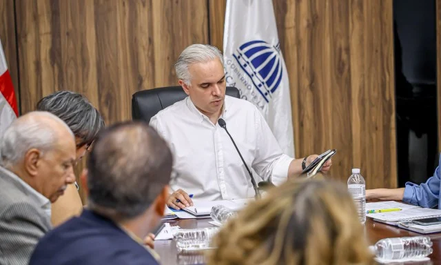 Minerd avanza con los preparativos del Año Escolar 2026-2027