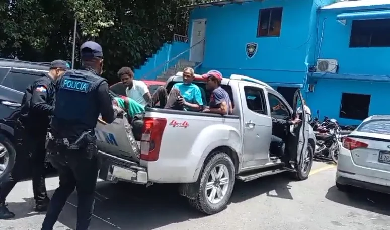 PN arresta tres presuntos ladrones en Puerto Plata; recupera aires acondicionados y materiales eléctricos