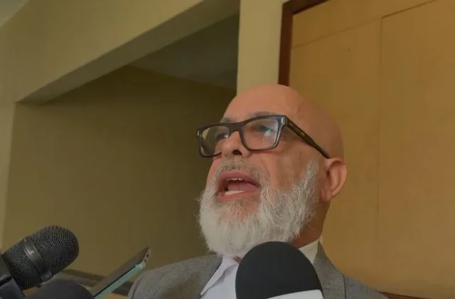 Ángel Martínez dice que busca llegar a un acuerdo con Roberto Fulcar en medio del juicio por difamación