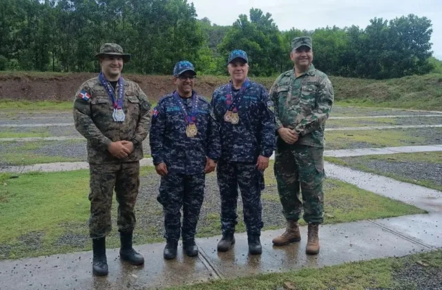 COLOMBIA: Cadete dominicano lidera curso de pilotos militares - AlMomento.net