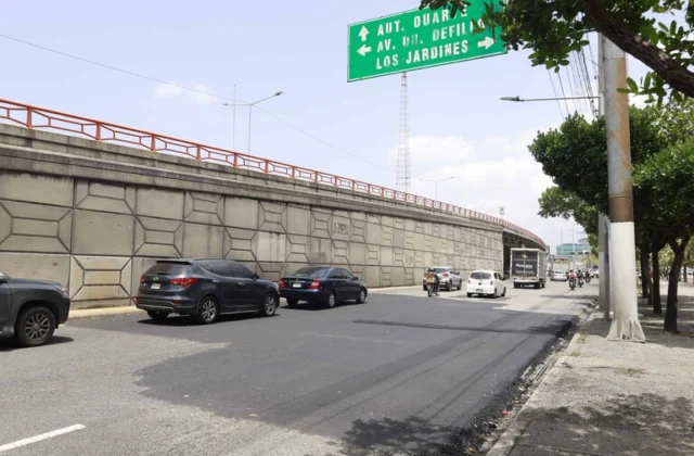 MOPC cerrará en horario nocturno elevado de la John F. Kennedy por trabajos de asfaltado