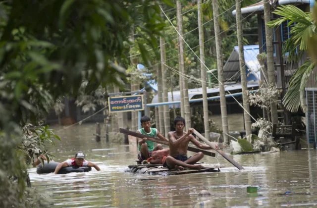 23 muertos y 452,000 afectados por inundaciones en Birmania