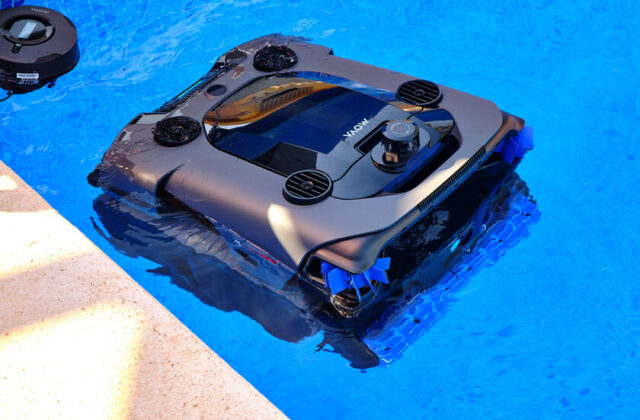 El Mova Rover X10 es el "a qué quieres que te gane" de los robots limpiafondos". Y es mi nuevo mejor amigo para la piscina