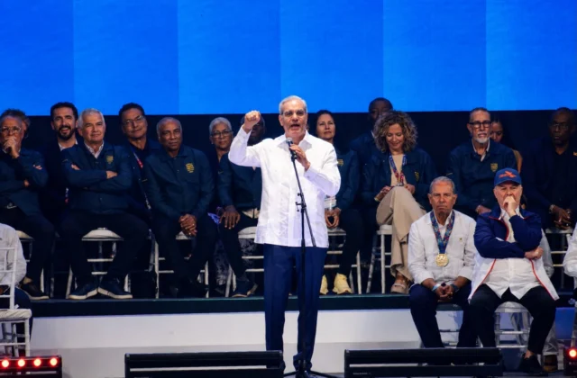 Abinader tras cierre de los Centroamericanos: “Se apaga el pebetero, pero queda encendido el orgullo de todo un país”