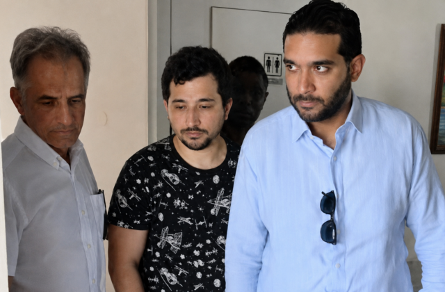 Familiares de Jean Andrés Pumarol lo entregan voluntariamente a las autoridades tras decisión judicial