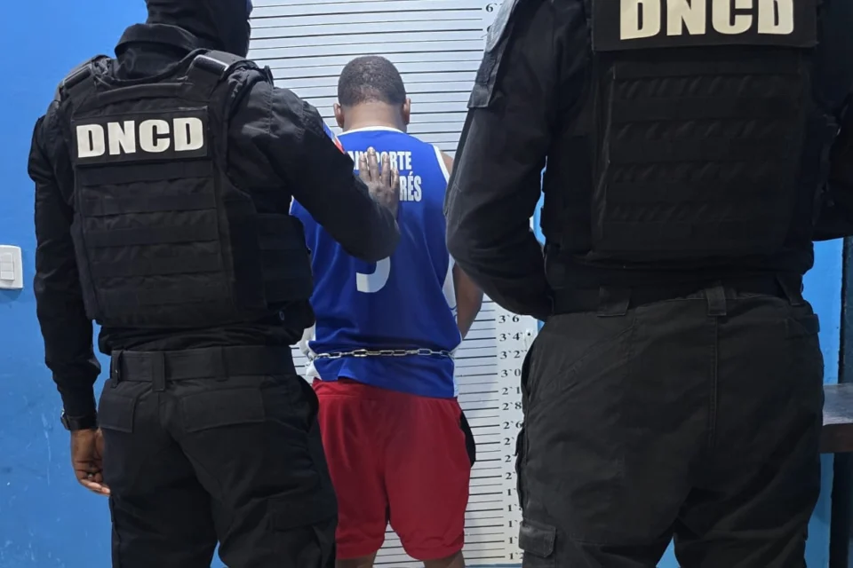 Capturan en RD a “El Negro Amante”, requerido por presunto asesinato en Puerto Rico