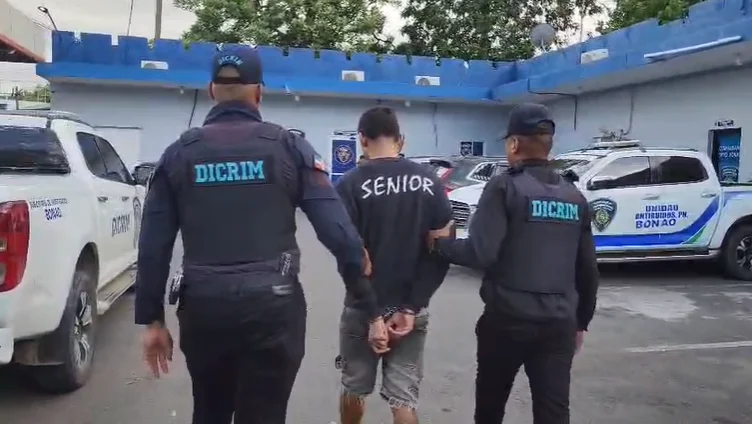 DICRIM captura a dos presuntos integrantes de banda vinculada a múltiples robos y asaltos en SDE