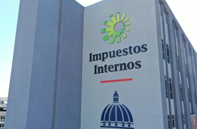 Más de 700 vehículos exonerados a iglesias y RD$416 millones en sacrificio fiscal