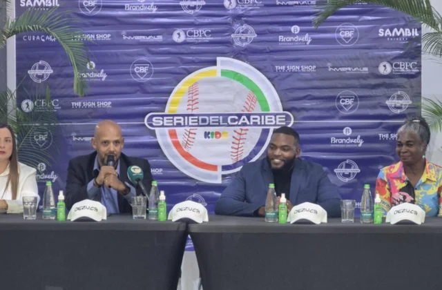 Alexi Domínguez dueño de la velocidad desde el montículo en Serie del Caribe Kids