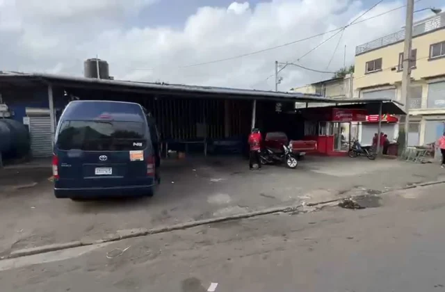 Huelga paraliza transporte y comercios en Moca, Navarrete y La Canela
