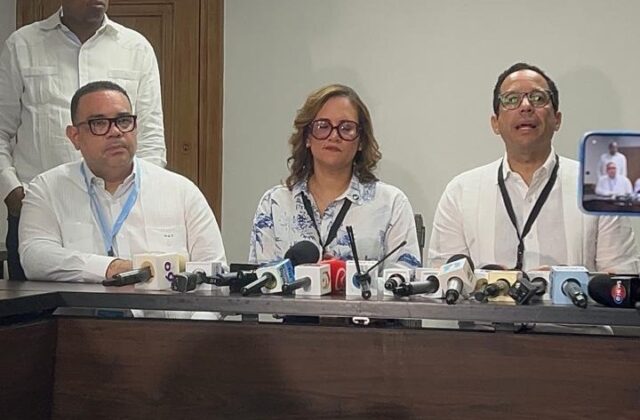 Nueva directiva del PRM pasa de dos a cuatro años en la posición