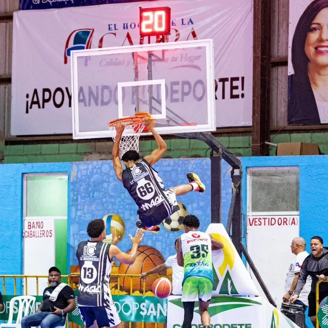 Tenares inaugura XVI Torneo de Baloncesto Superior con Refuerzos