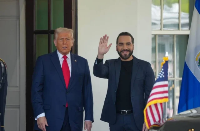 Cerca de 100 organizaciones instan a Trump a prorrogar el TPS para El Salvador