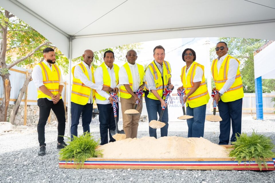 MIVHED inicia construcción de iglesia San Juan Pablo II en Bávaro