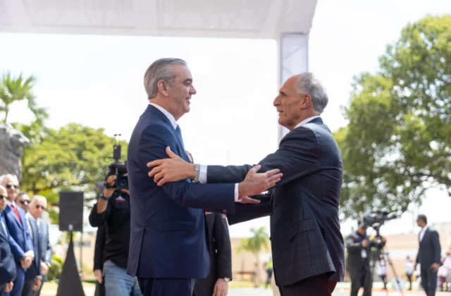 Presidente Abinader recibe en el Palacio Nacional al presidente de Honduras Nasry Asfura Zablah