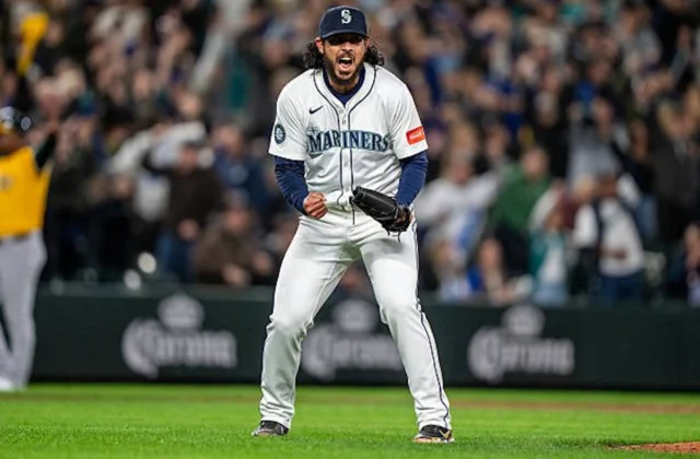 El mexicano Andrés Muñoz alcanza los 100 salvamentos con los Marineros de Seattle