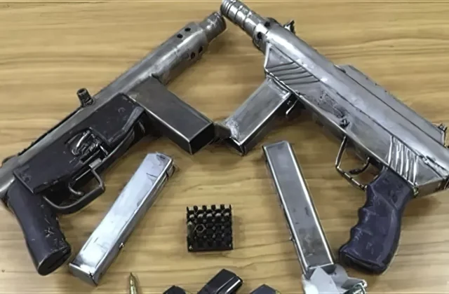 Policía Nacional apresa a varias personas y ocupa dos armas de fuego ilegales en Barahona y Enriquillo