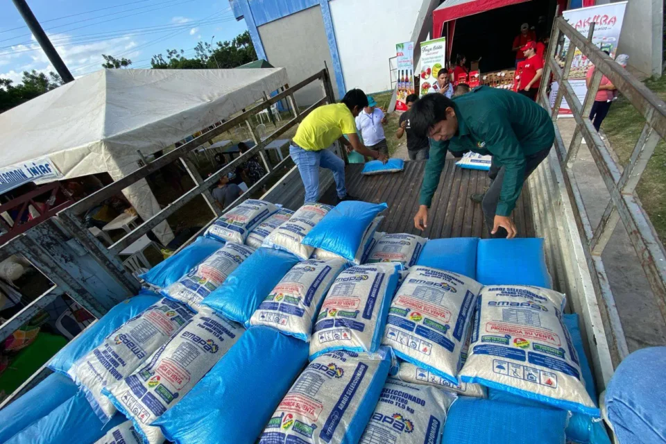 Brasil envía 19 toneladas de arroz a Colombia para los afectados por el terremoto
