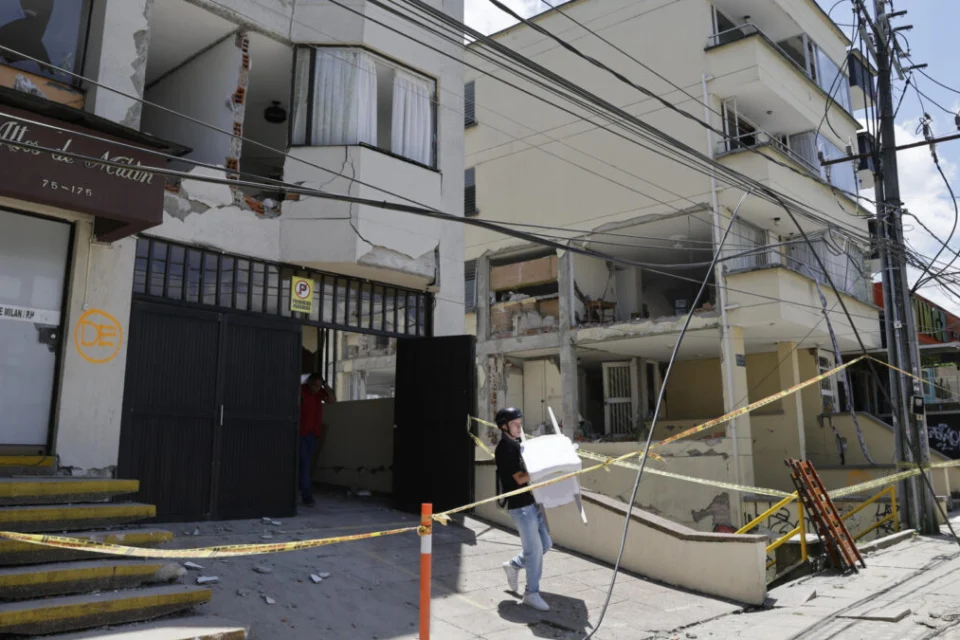 Imagen relacionada: milan barrio manizales destruido terremoto