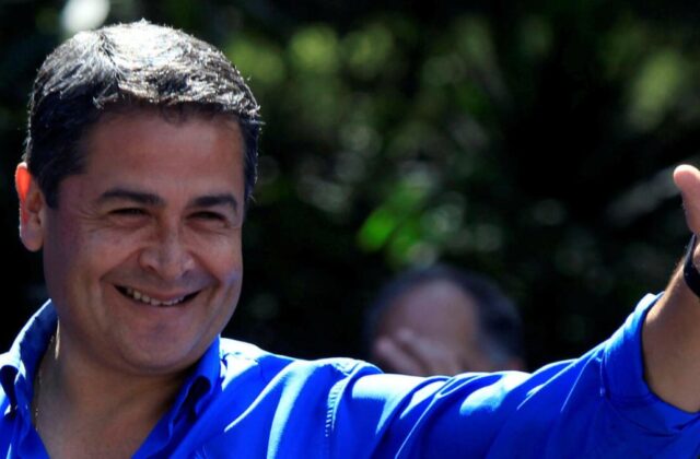 Justicia hondureña desestima cargos de corrupción contra expresidente Juan Orlando Hernández
