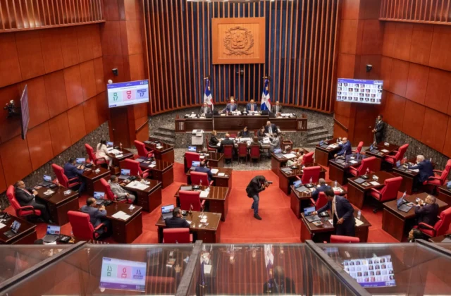 Senado aprobó en única lectura proyecto de ley que regula los juegos de azar en RD