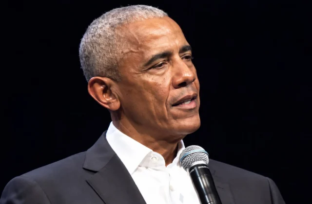 Obama cuestiona la estrategia de Trump sobre la IA y reclama regulación del Gobierno