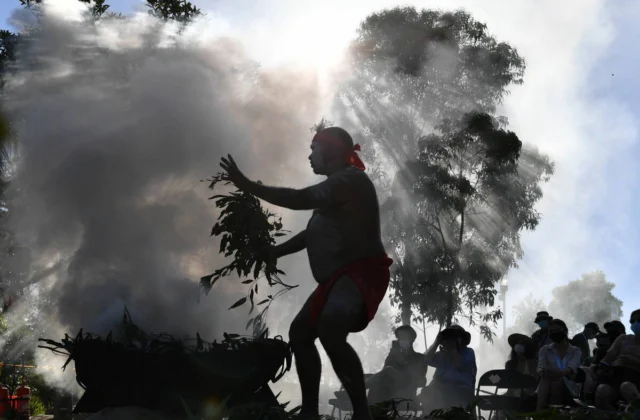 Líder ultraderechista australiana genera polémica al calificar de «primitivos» a los indígenas
