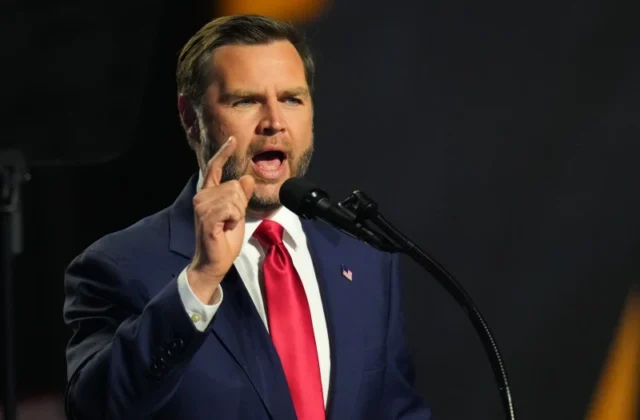 JD Vance se dirige a hijos de Charlie Kirk: “La historia registrará que su padre fue un gran hombre”