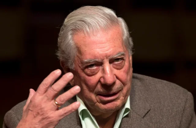 Keiko Fujimori propondrá al hijo de Vargas Llosa como embajador de Perú en EE.UU.