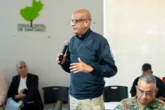 Director del COE participa en Mesa Técnica sobre protocolos antisísmicos y sanitarios en Santiago