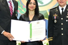 Director del COE recibe Medalla al Mérito Policial en Primera Clase por su contribución a la seguridad