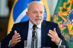 Flávio Bolsonaro enfrenta restricción de salida de Brasil tras elecciones