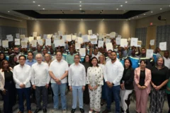Infotep certifica competencias laborales de 158 electricistas y la SIE entrega licencias a 99 trabajadores