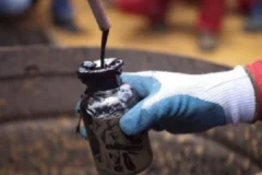 Petróleo de Texas cae a 102 dólares ante esperanzas de diálogo en Oriente Medio
