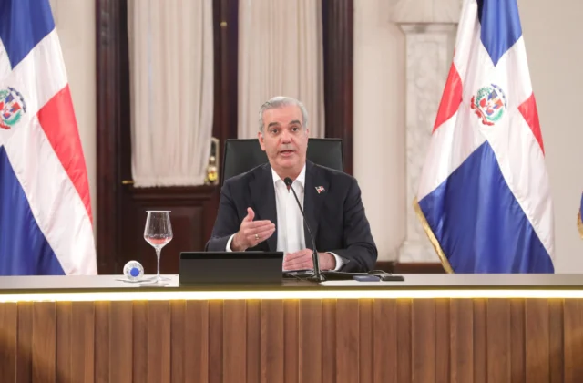 Presidente Abinader refuerza seguridad en frontera y limita presencia de bandas haitianas a 20 km