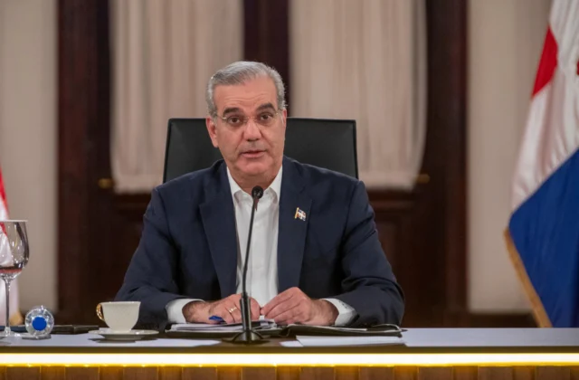 Presidente Luis Abinader abordará situación fronteriza y la crisis haitiana en LA Agenda Semanal